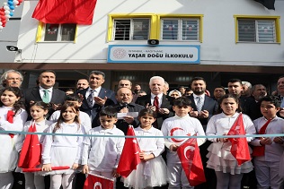 KÂĞITHANE’NİN EĞİTİM YUVALARI BİR BİR YENİLENİYOR